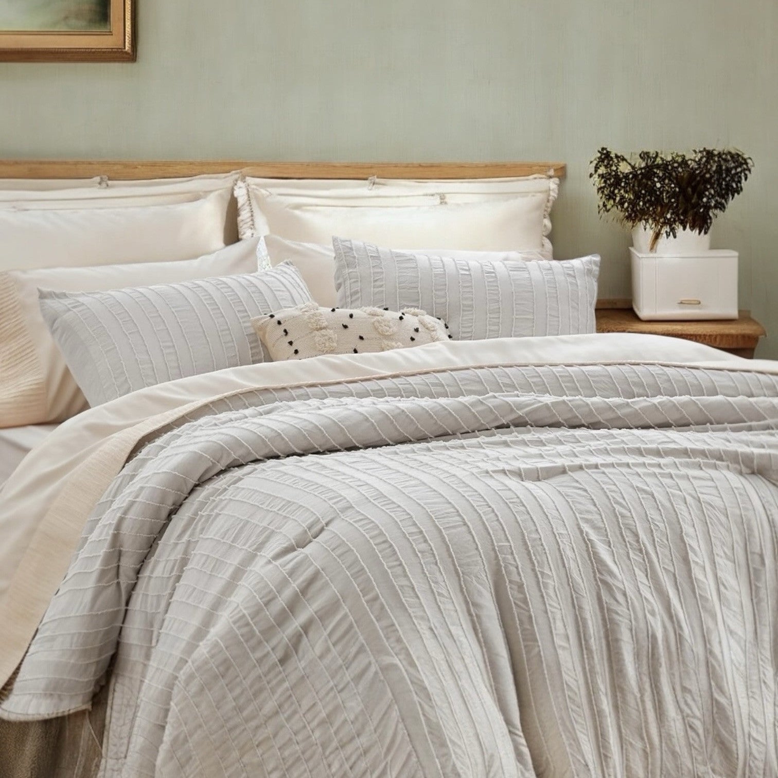 NEW West Elm Beige Boho Queen Size Tufted Simple Solid Bedding Duvet & Sham Set